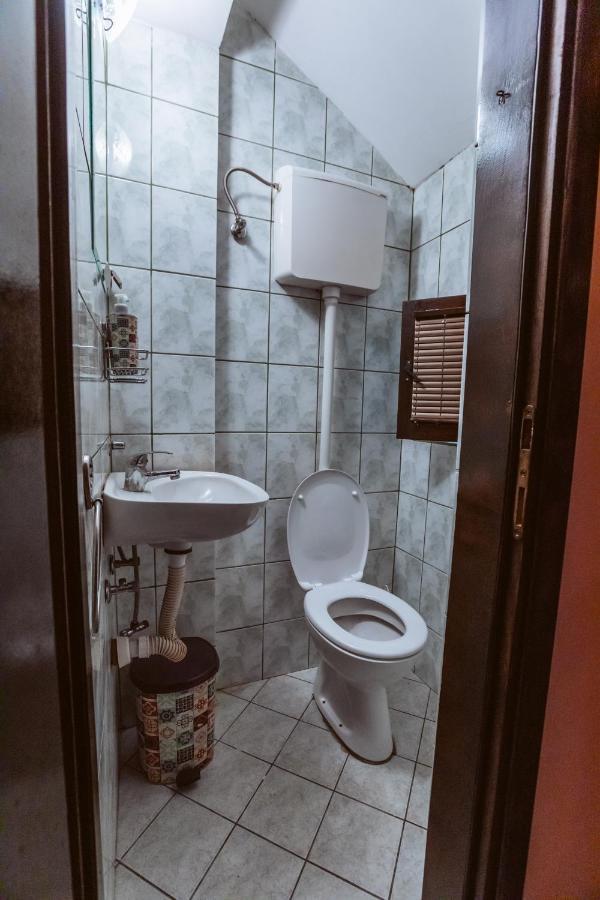 הוסטל נובי סאד Laufer מראה חיצוני תמונה