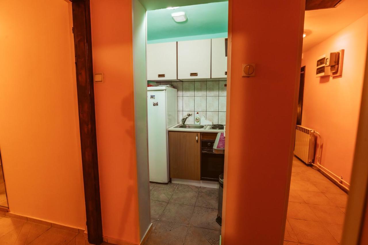 הוסטל נובי סאד Laufer מראה חיצוני תמונה